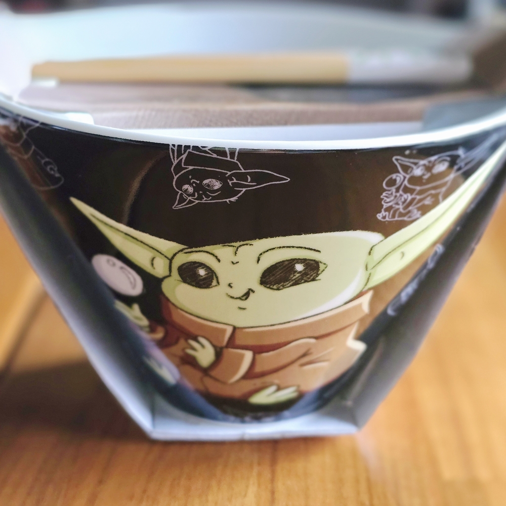 NEW! Star Wars Mandalorian Grogu Baby Yoda Ramen Bowl With Chopsticks